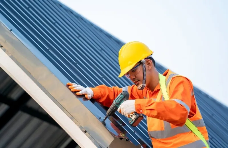 De Pere Roofing Specialists Roofing contractor in De Pere project in De Pere, WI (11)