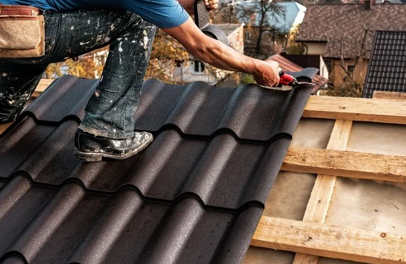 De Pere Roofing Specialists Roofing contractor in De Pere project in De Pere, WI (4)